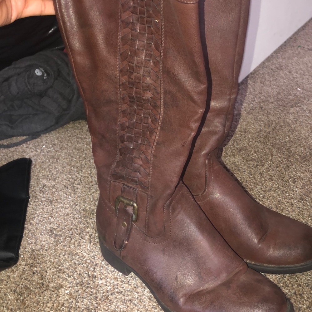 Boots - Picture 5 of 5